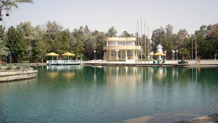 پارک آهن&zwnj;شهر بافق